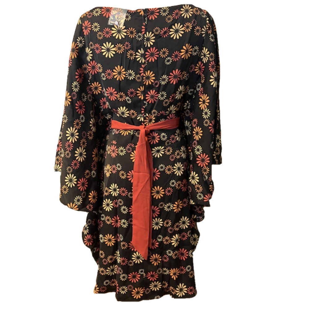 UNIQUE VINTAGE Floral Hippie Chic Bat Wing Flattering Belted Dress NWT - Picture 3 of 3